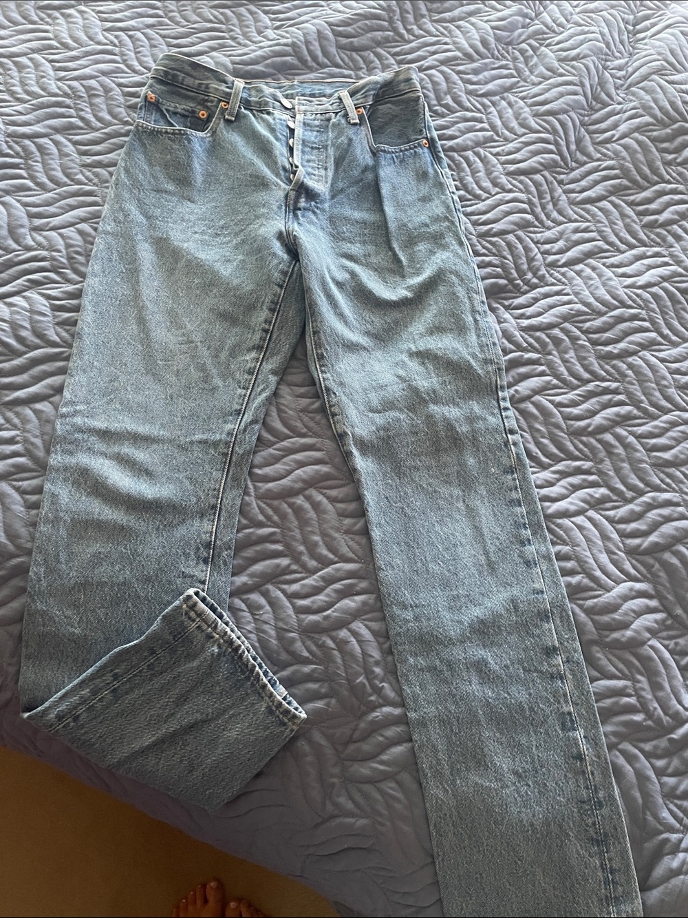 Levi's Straight Leg Jeans in Light Blue Wash